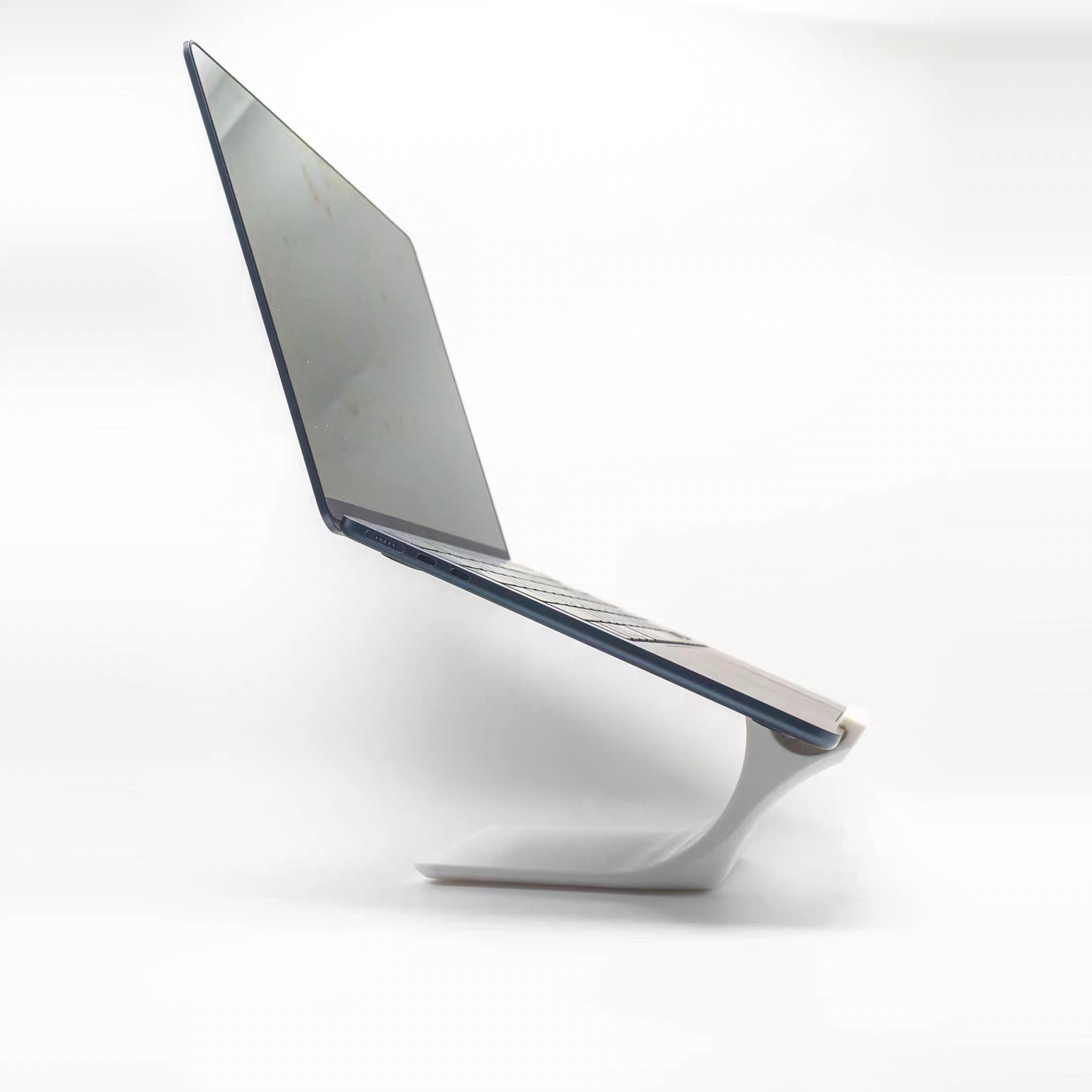 تصميم الطباعة ثلاثية الأبعاد،  - مراجعة 3D Printing Laptop Stand وسعره