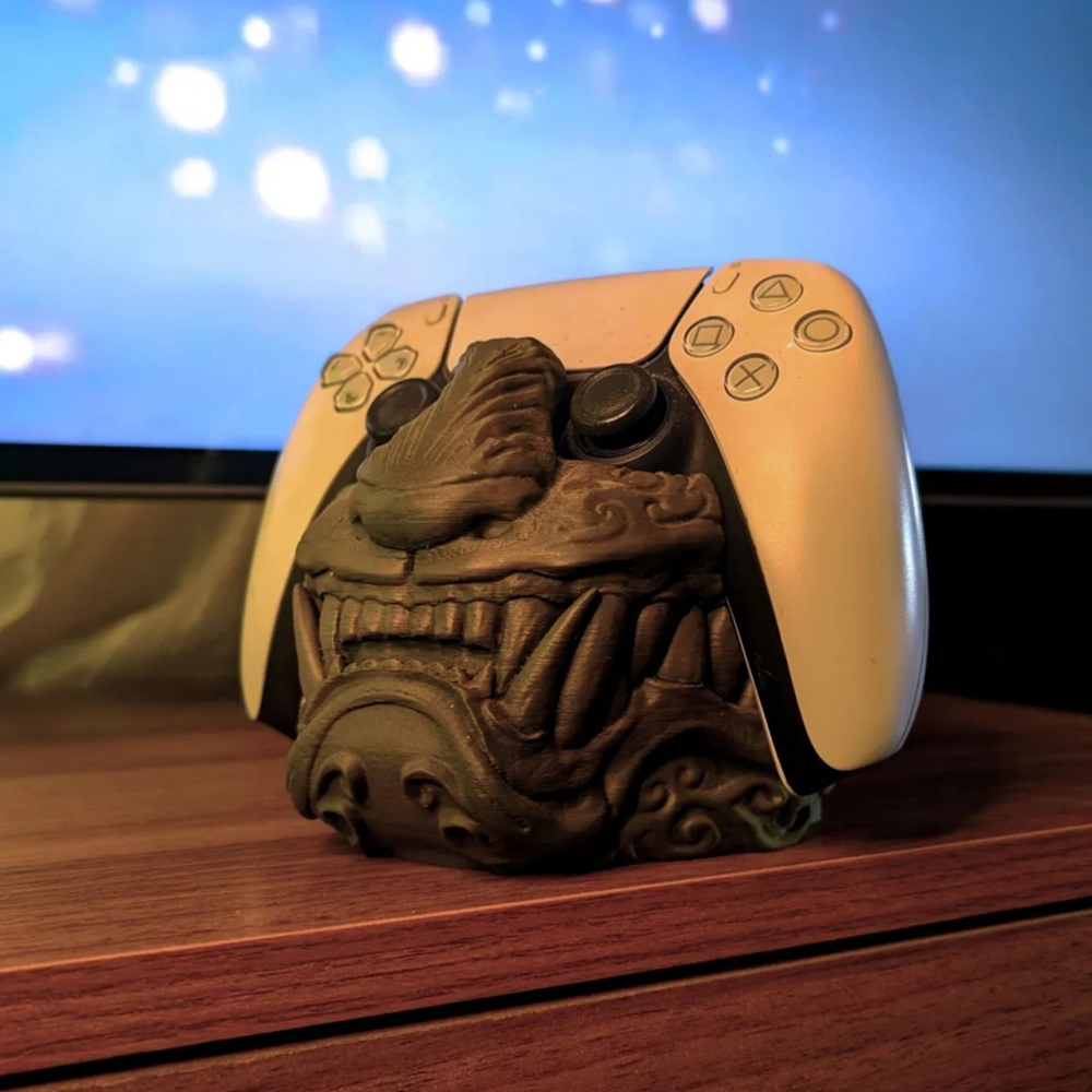 حامل تحكم ألعاب ثلاثي الأبعاد  - مراجعة 3D Printing Xbox Controller Holder وسعره
