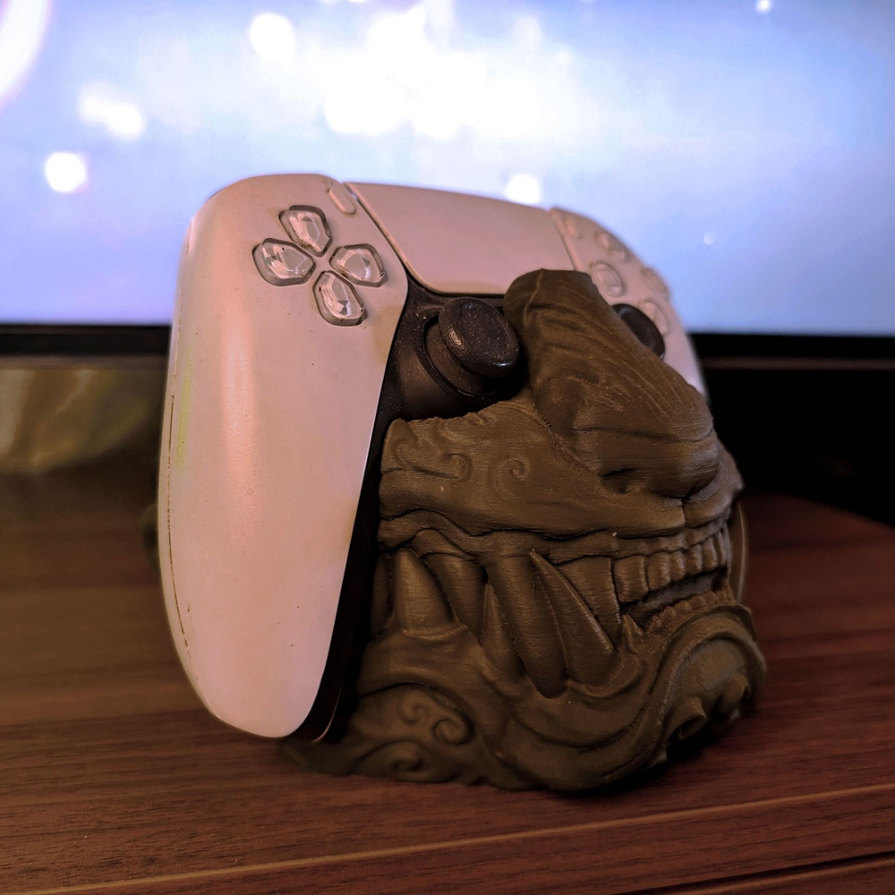 حامل تحكم ألعاب ثلاثي الأبعاد  - مراجعة 3D Printing Xbox Controller Holder وسعره